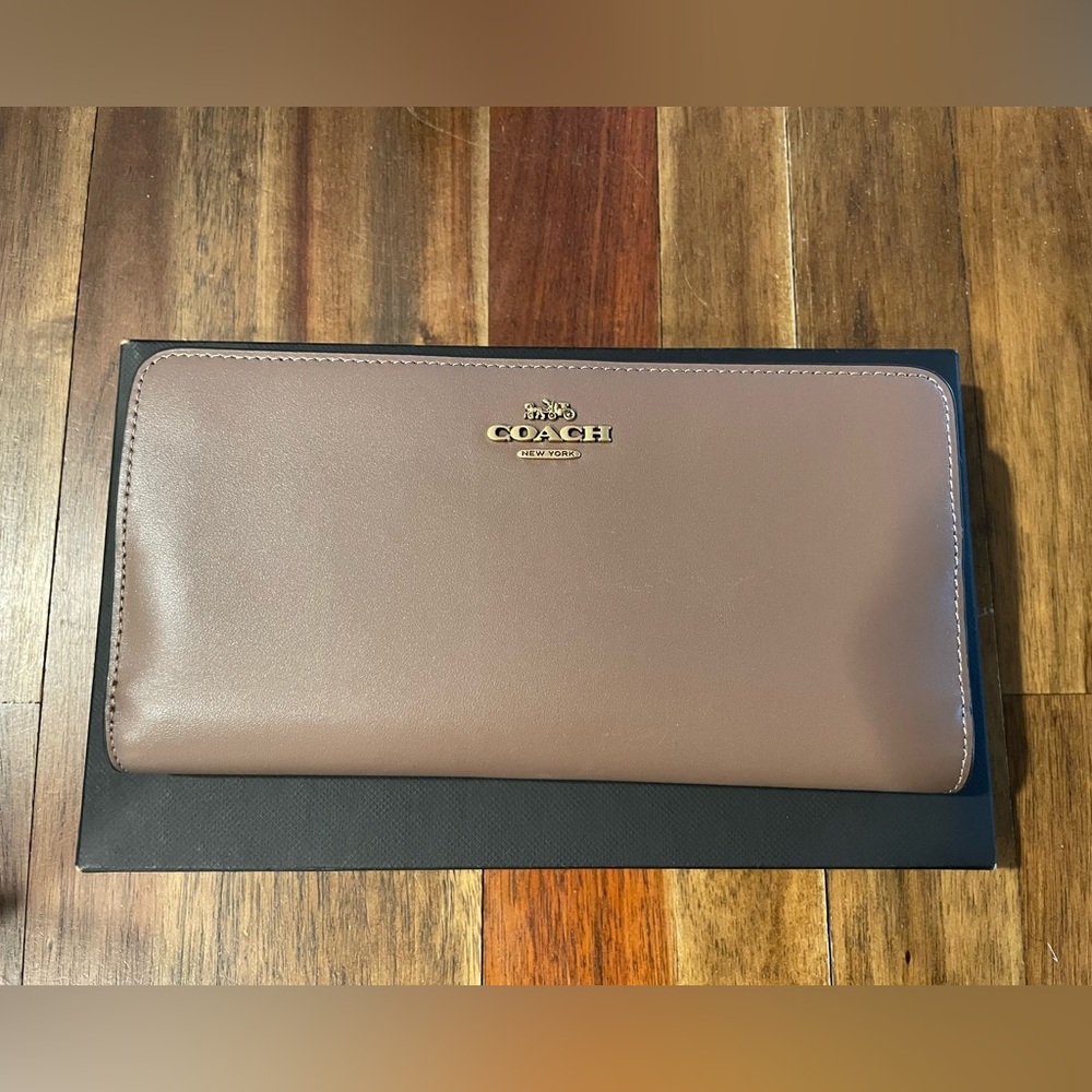 COACH leather wallet